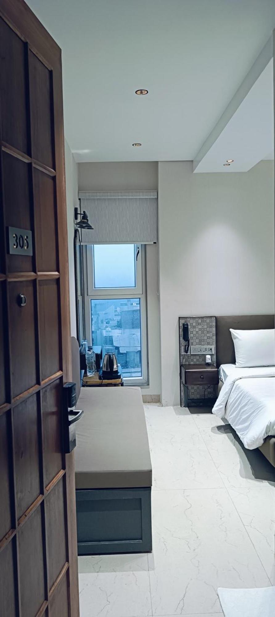 Hotel Hari Om Residency 800 Meters From Ram Mandir Ayodhya Zewnętrze zdjęcie