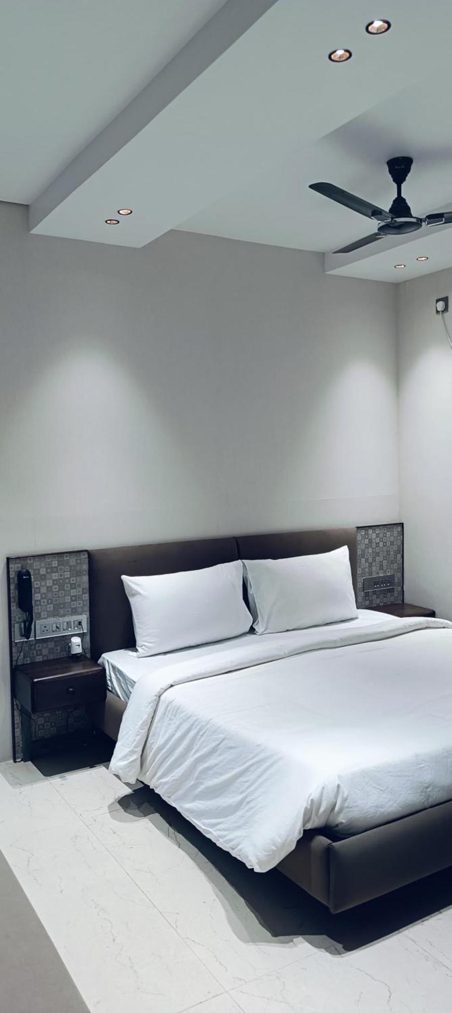 Hotel Hari Om Residency 800 Meters From Ram Mandir Ayodhya Zewnętrze zdjęcie