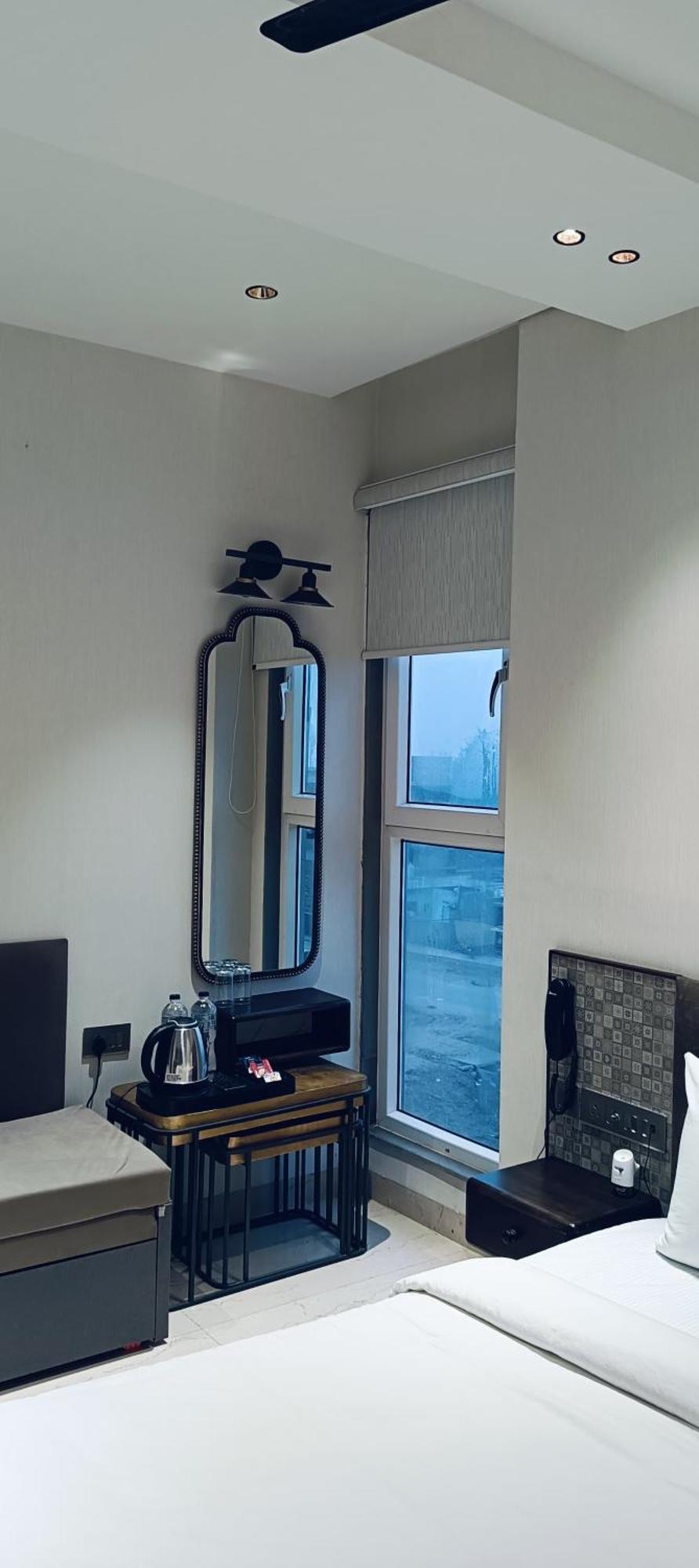 Hotel Hari Om Residency 800 Meters From Ram Mandir Ayodhya Zewnętrze zdjęcie