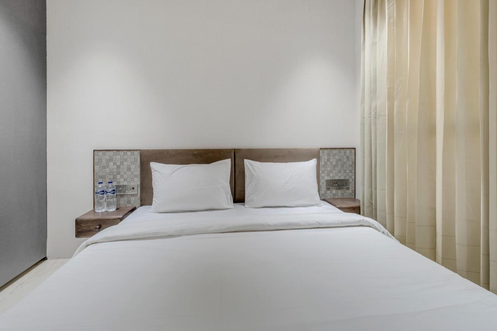 Hotel Hari Om Residency 800 Meters From Ram Mandir Ayodhya Zewnętrze zdjęcie