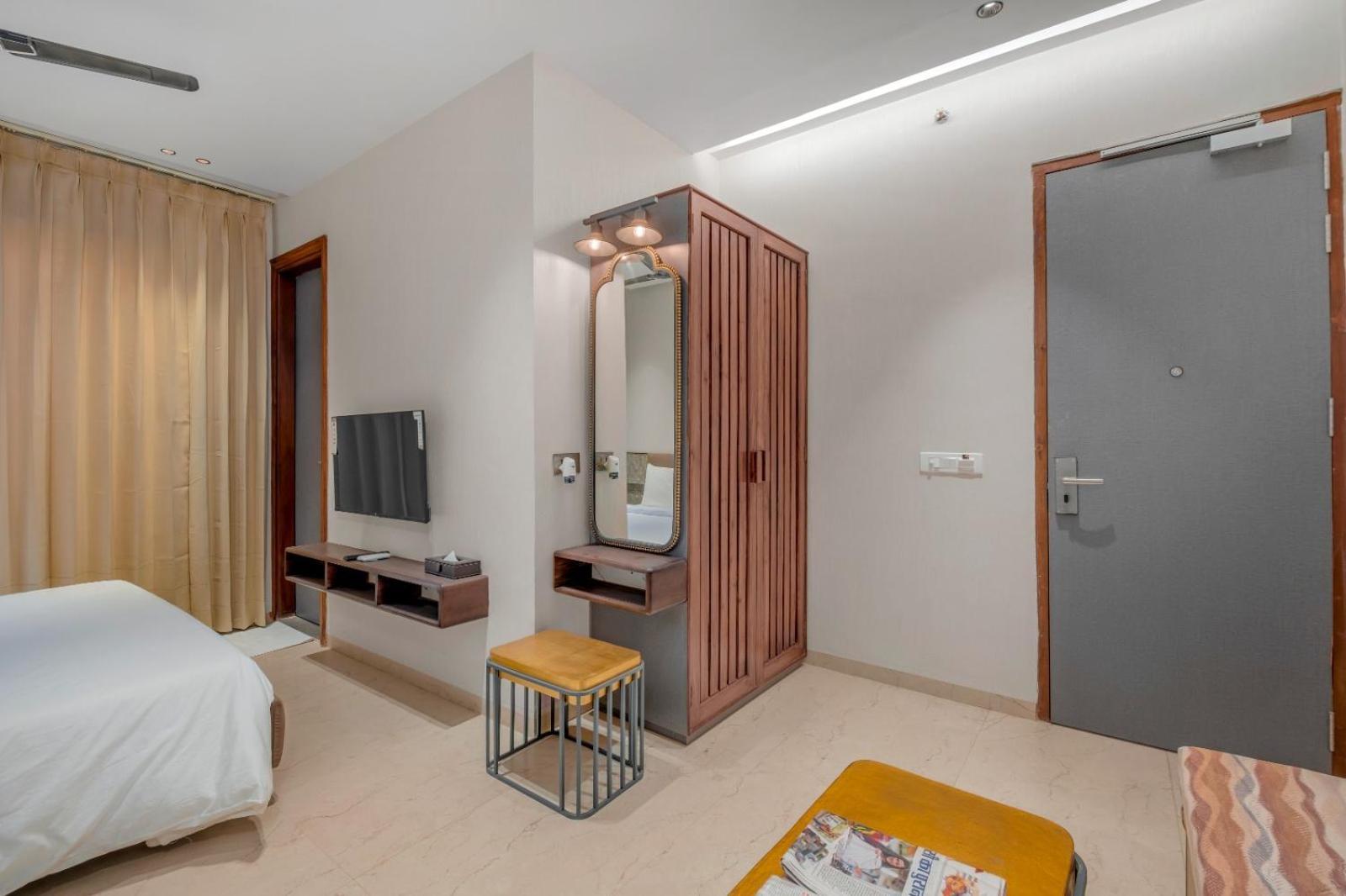 Hotel Hari Om Residency 800 Meters From Ram Mandir Ayodhya Zewnętrze zdjęcie