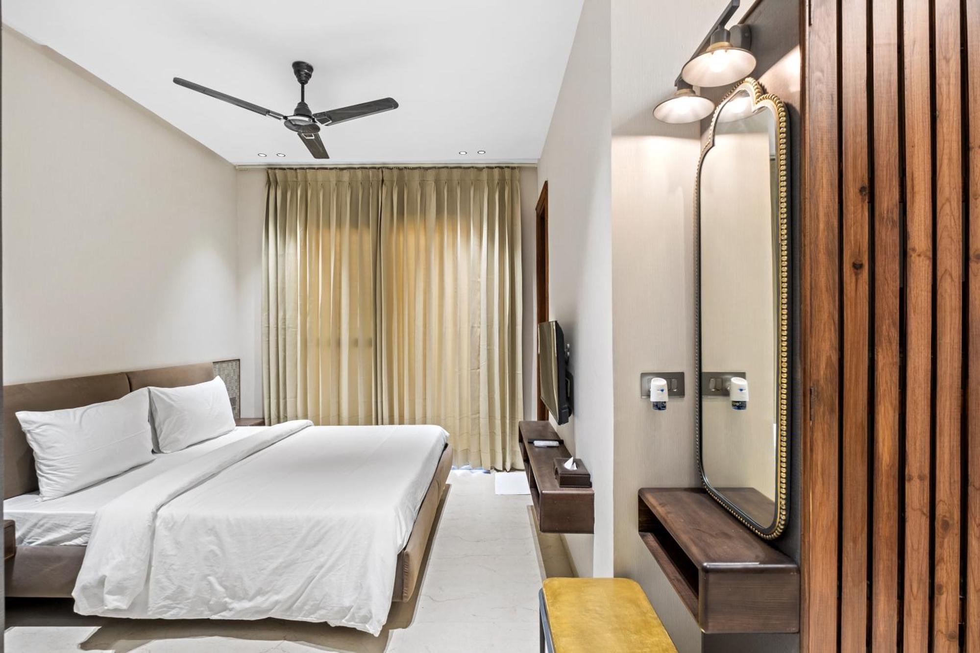 Hotel Hari Om Residency 800 Meters From Ram Mandir Ayodhya Zewnętrze zdjęcie