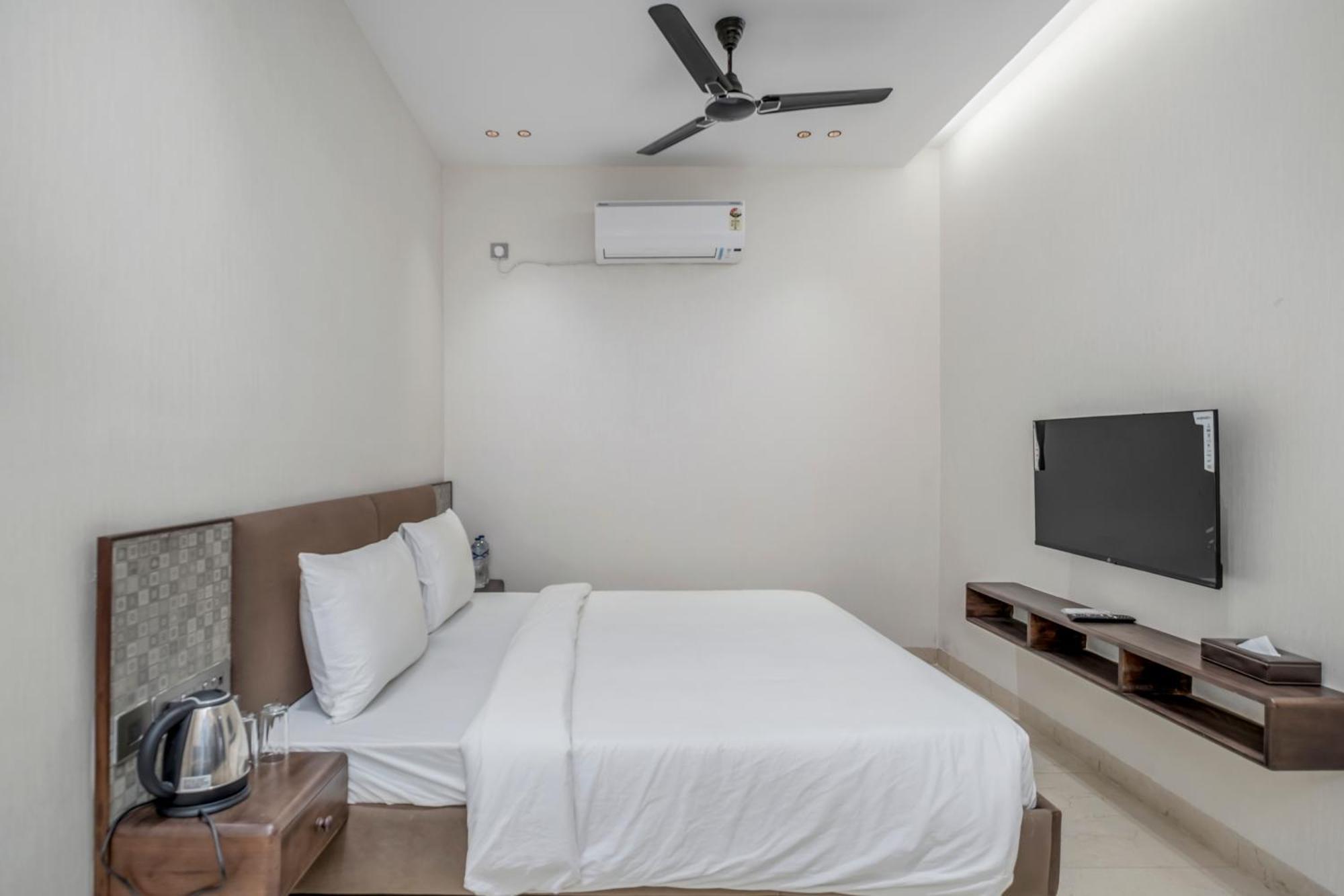 Hotel Hari Om Residency 800 Meters From Ram Mandir Ayodhya Zewnętrze zdjęcie